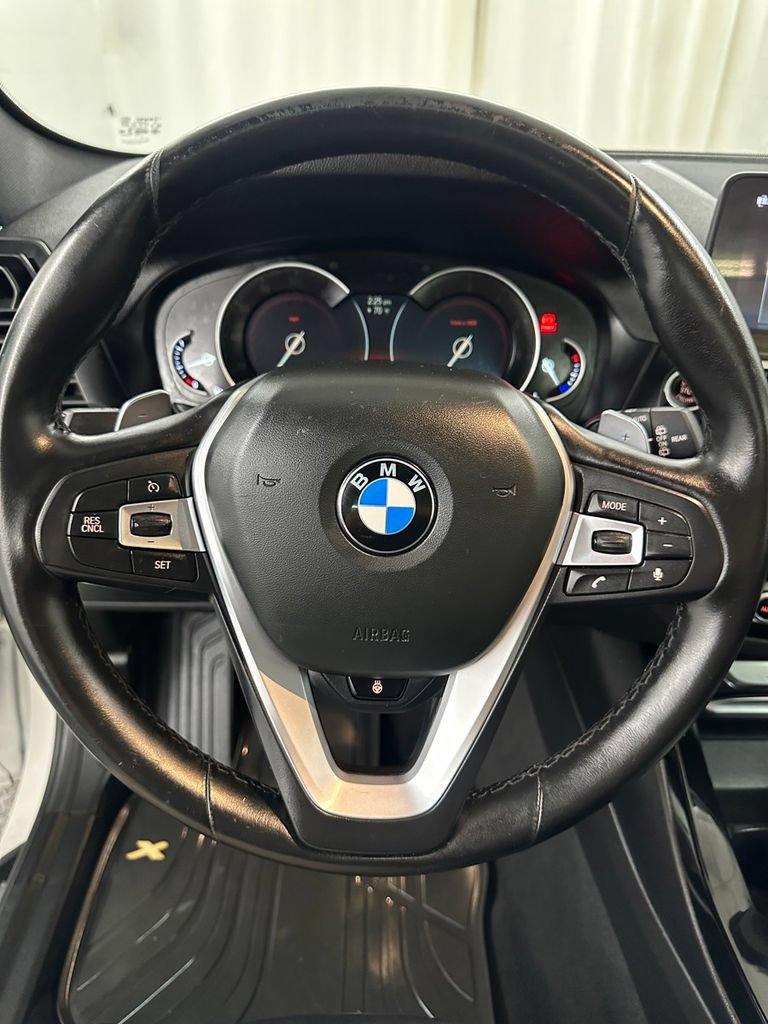Used 2018 BMW X3 xDrive30i w/ Premium Package AWD/4WD image 16