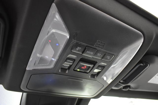 Used 2022 Toyota RAV4 SE w/ Weather & Moonroof Package AWD/4WD image 38