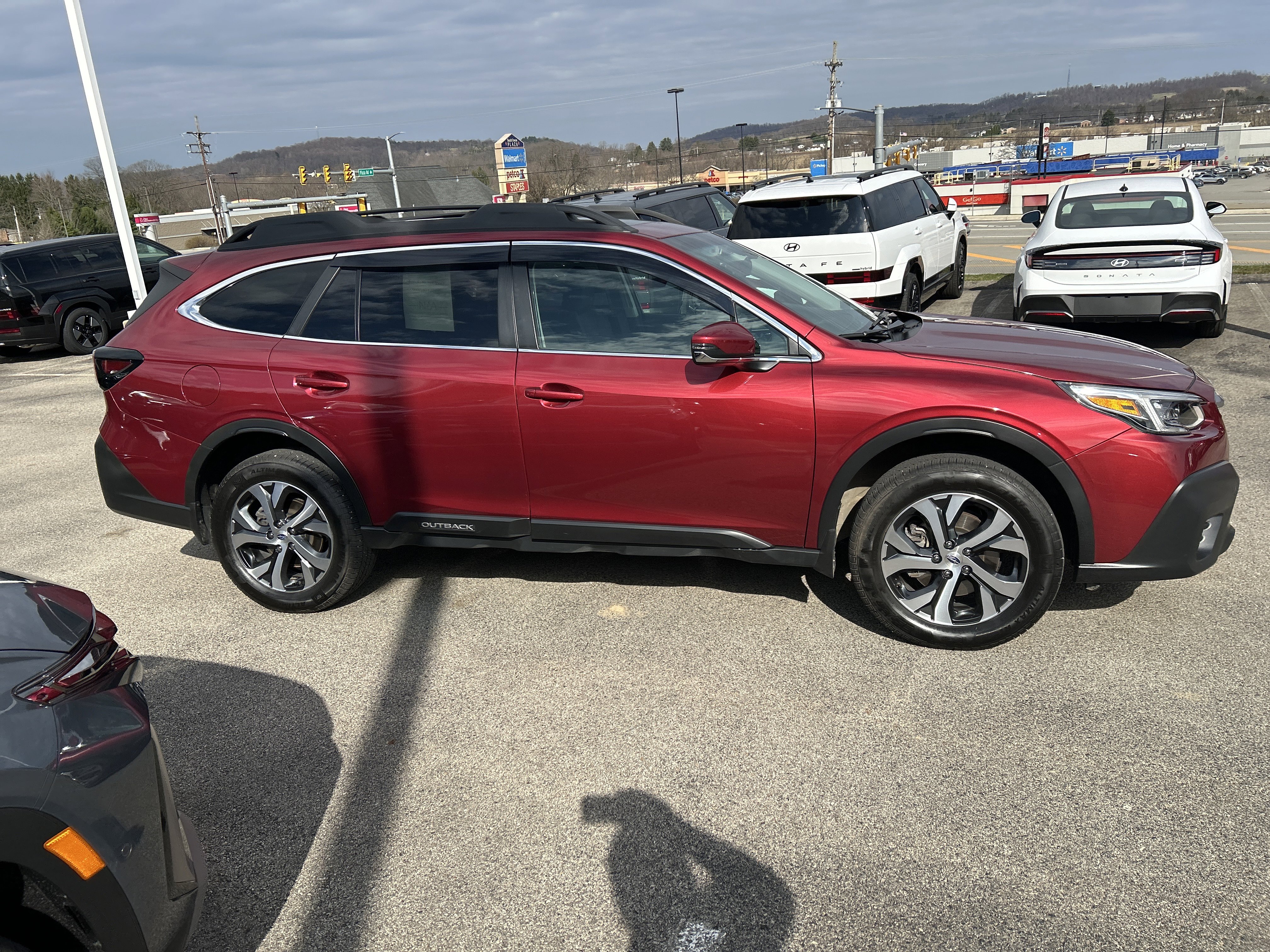 Certified 2022 Subaru Outback Limited w/ Popular Package #2 image 5