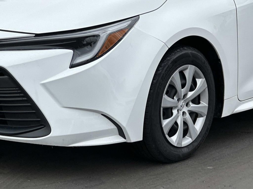 Certified 2023 Toyota Corolla LE image 8
