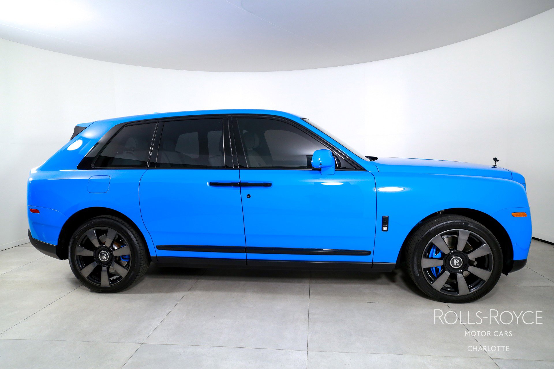 Used 2023 Rolls-Royce Cullinan image 10