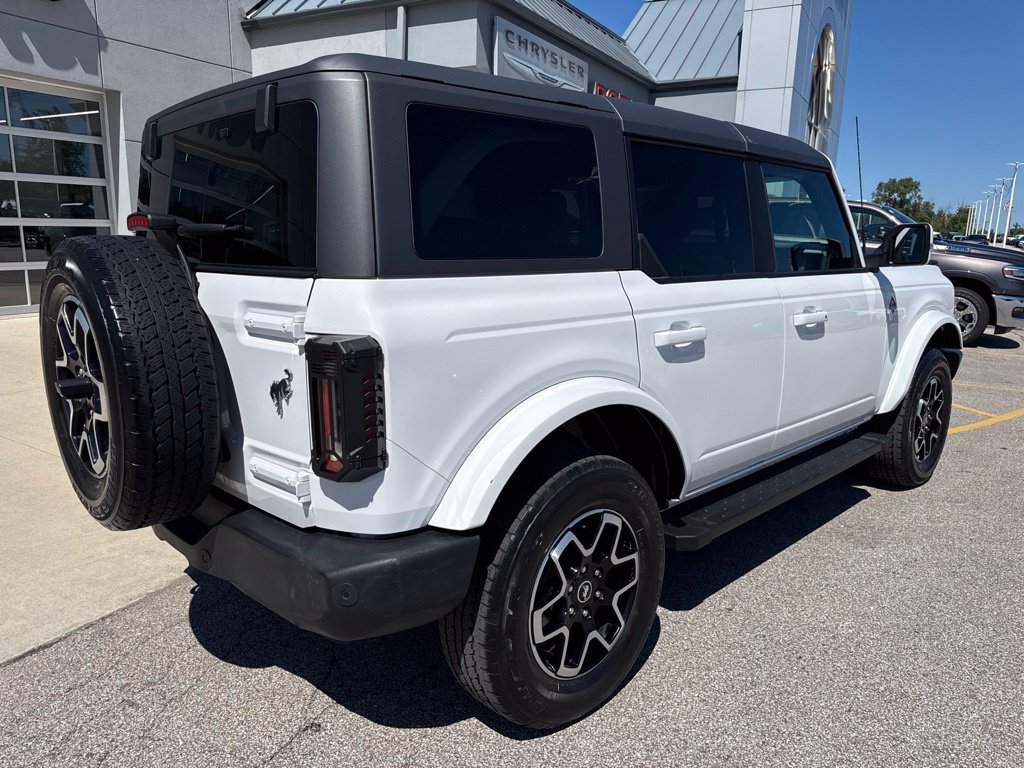 Used 2023 Ford Bronco Outer Banks AWD/4WD image 5