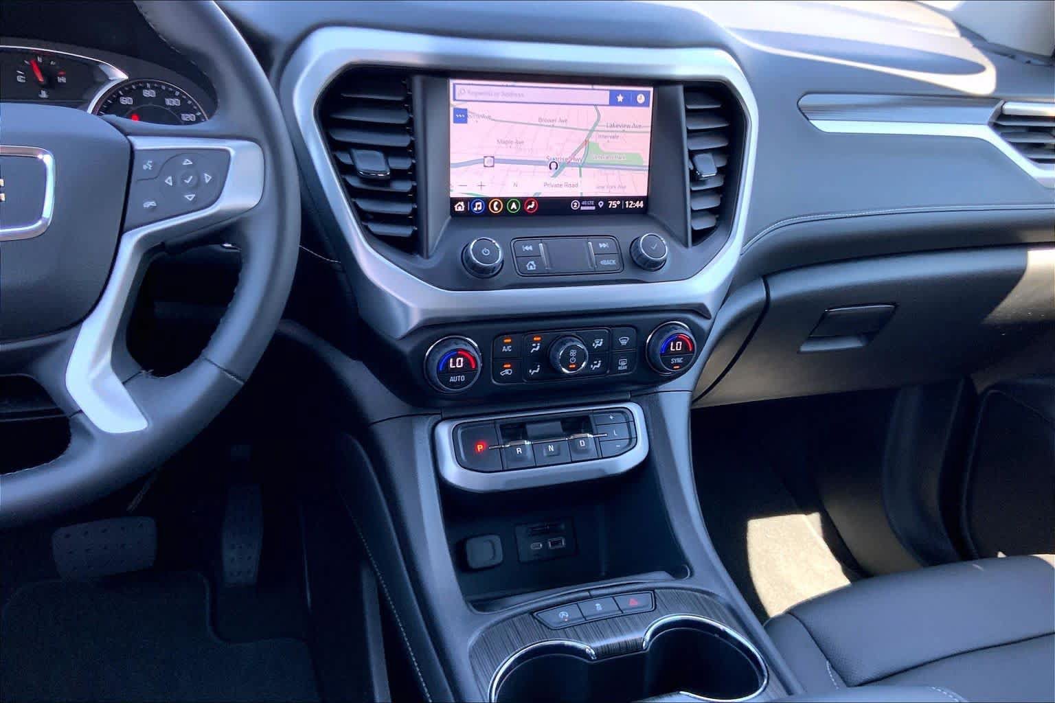 Used 2023 GMC Acadia SLT AWD/4WD image 7