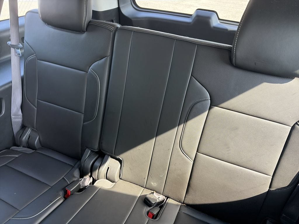 Used 2017 GMC Yukon XL Denali w/ Open Road Package AWD/4WD image 33