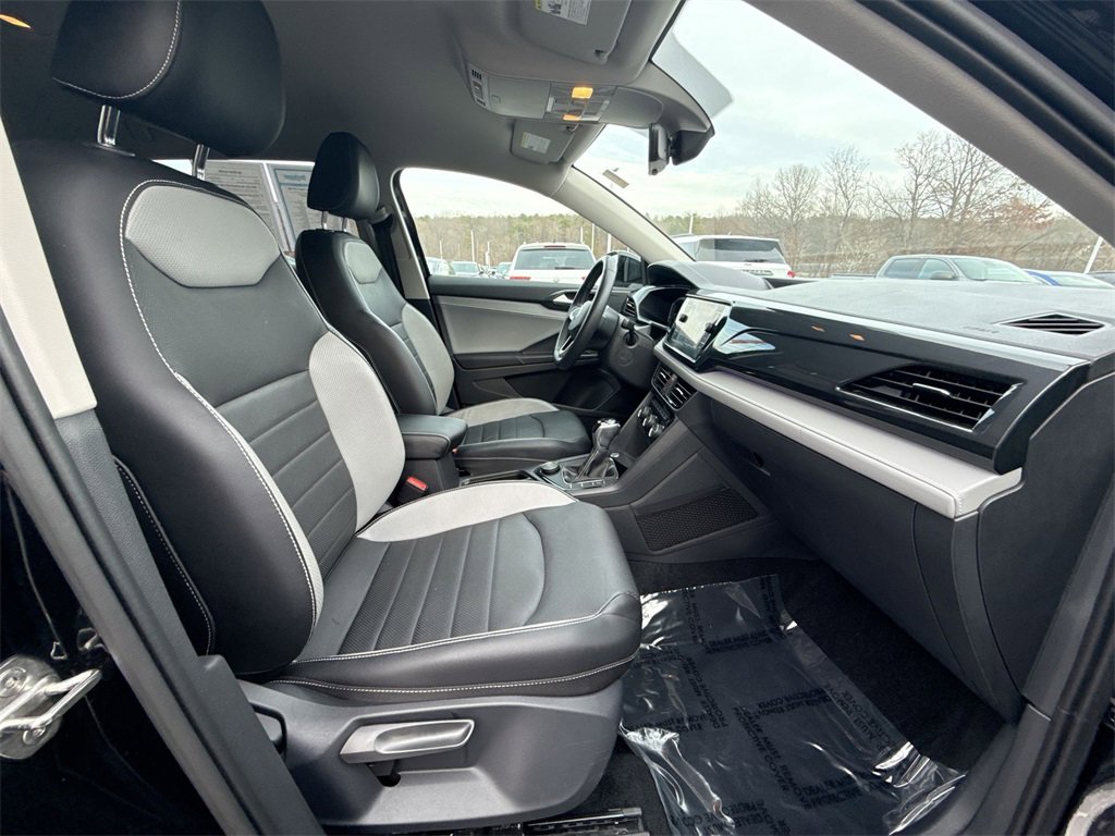 Used 2022 Volkswagen Taos SEL image 25