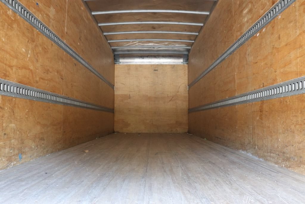 Used 2019 Ford F750 2WD Regular Cab Super Duty image 22