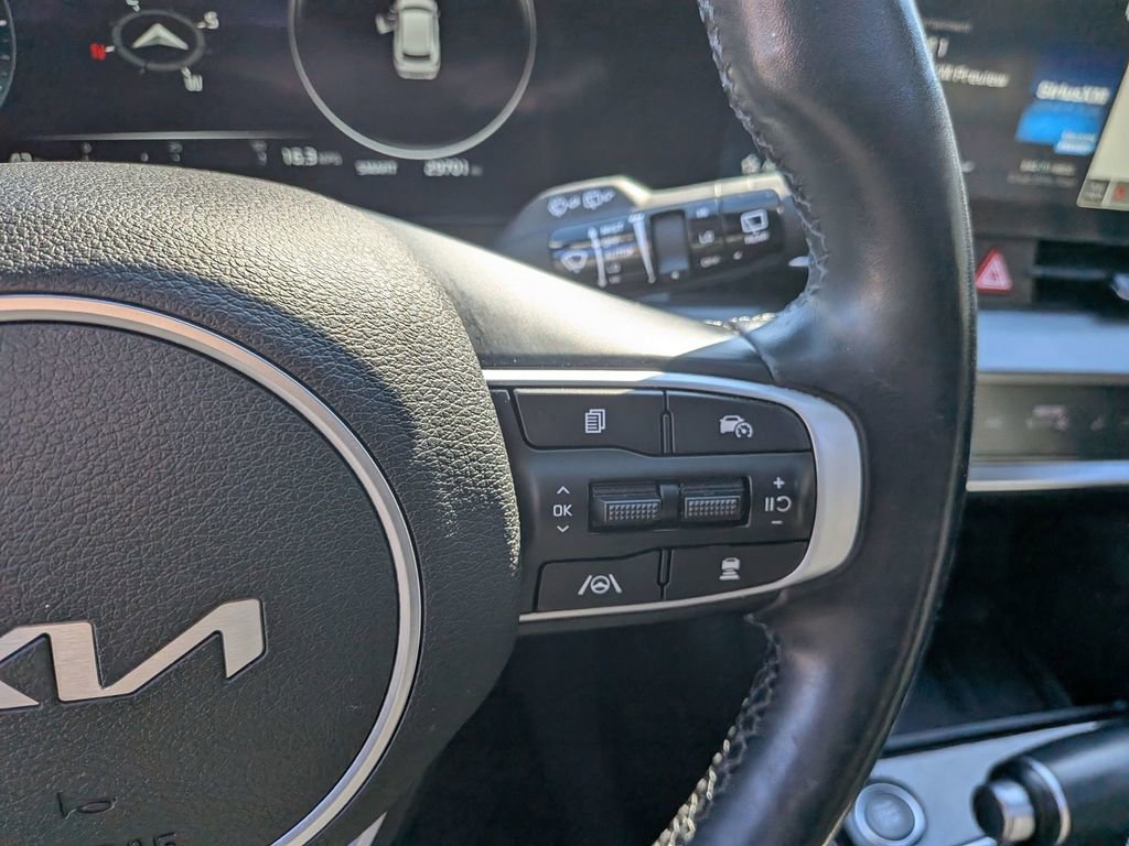 Used 2023 Kia Sportage SX image 18