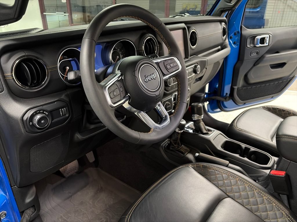 Used 2023 Jeep Wrangler Unlimited Sahara AWD/4WD image 6