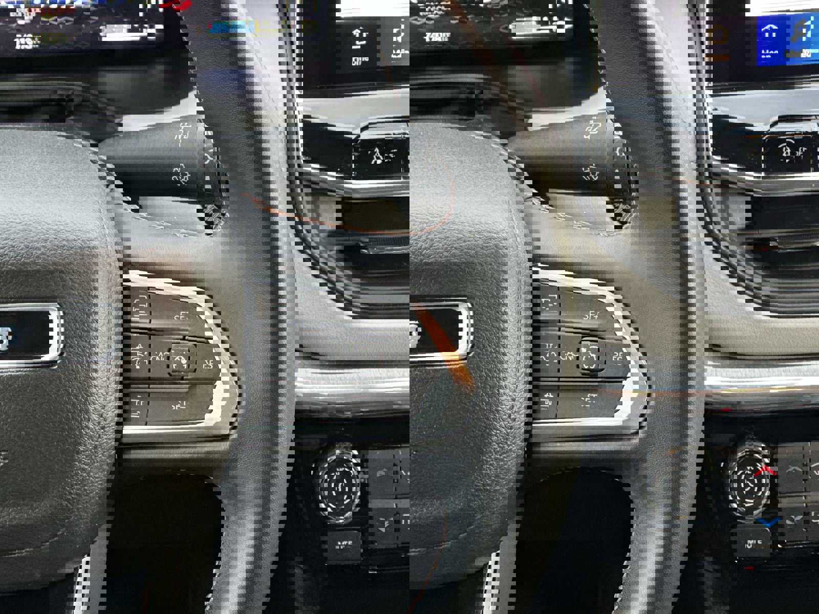 Used 2022 Jeep Compass Limited w/ Elite Group image 21