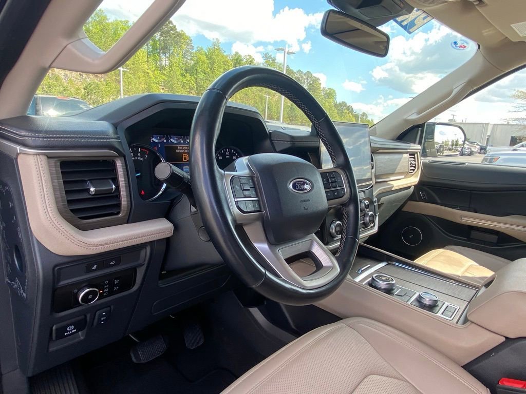 Certified 2024 Ford Expedition Limited image 9
