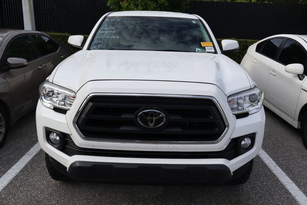 Used 2023 Toyota Tacoma SR5 AWD/4WD image 5
