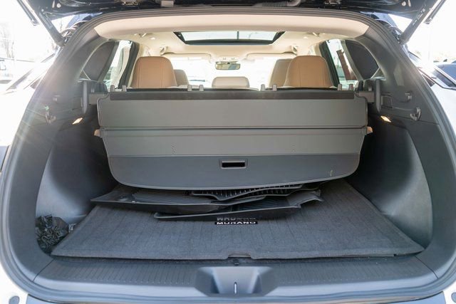 Certified 2025 Nissan Murano Platinum w/ Cargo Package AWD/4WD image 11