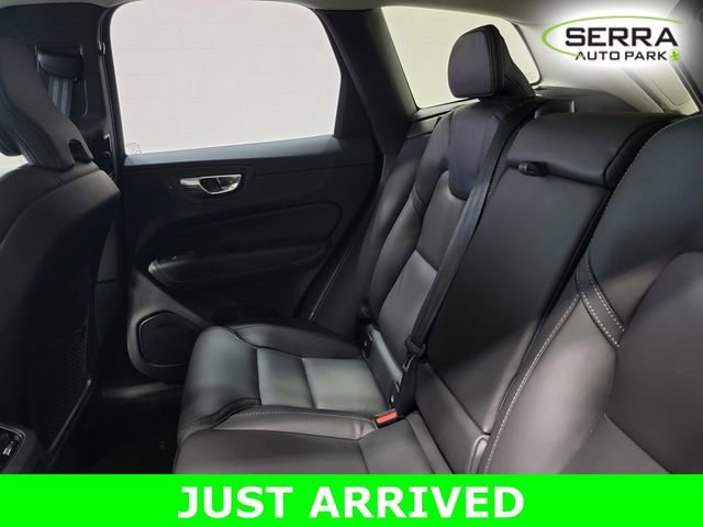 Used 2024 Volvo XC60 B5 Ultimate AWD/4WD image 13