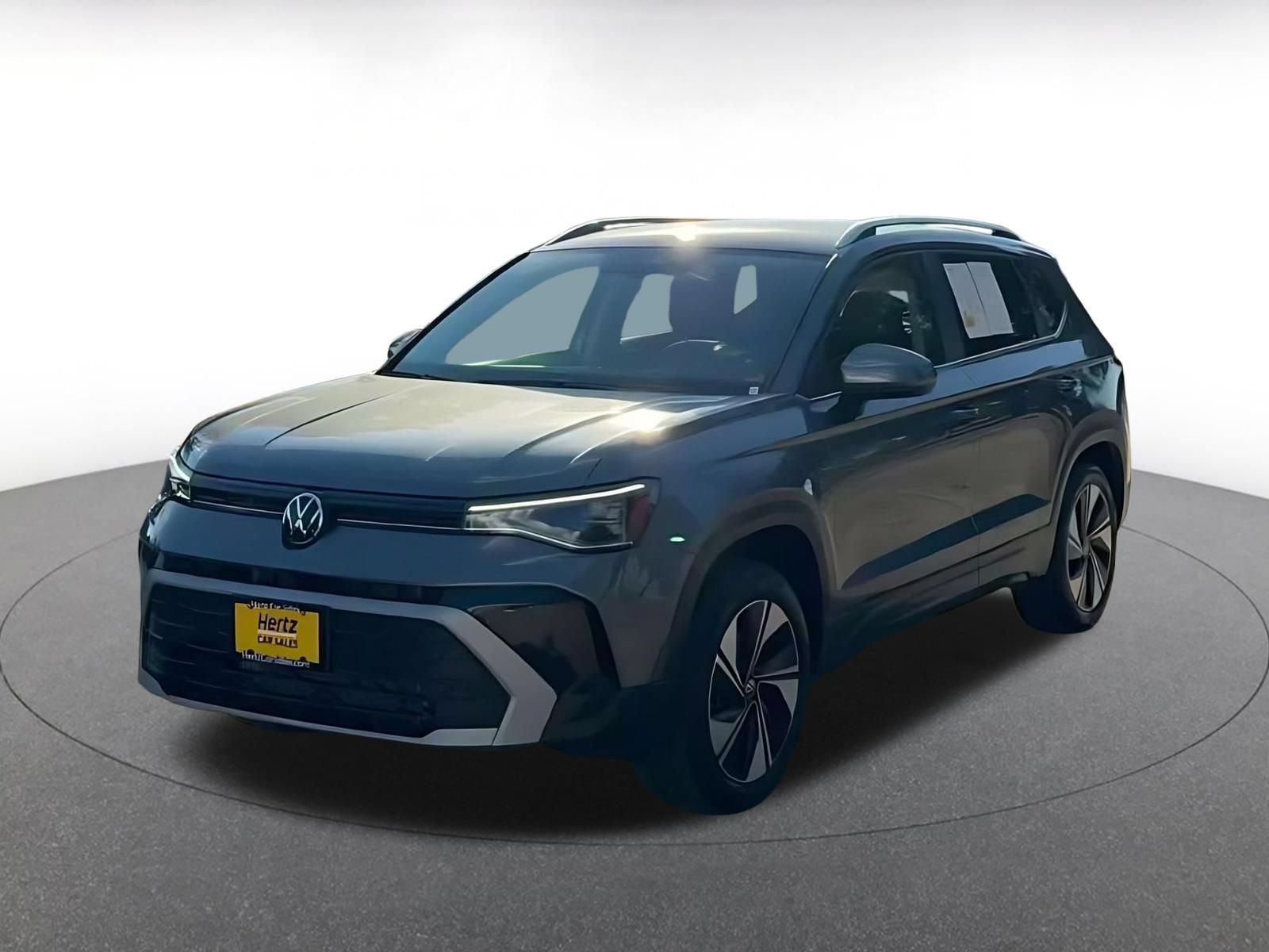 Used 2026 Volkswagen Taos SE AWD/4WD image 4