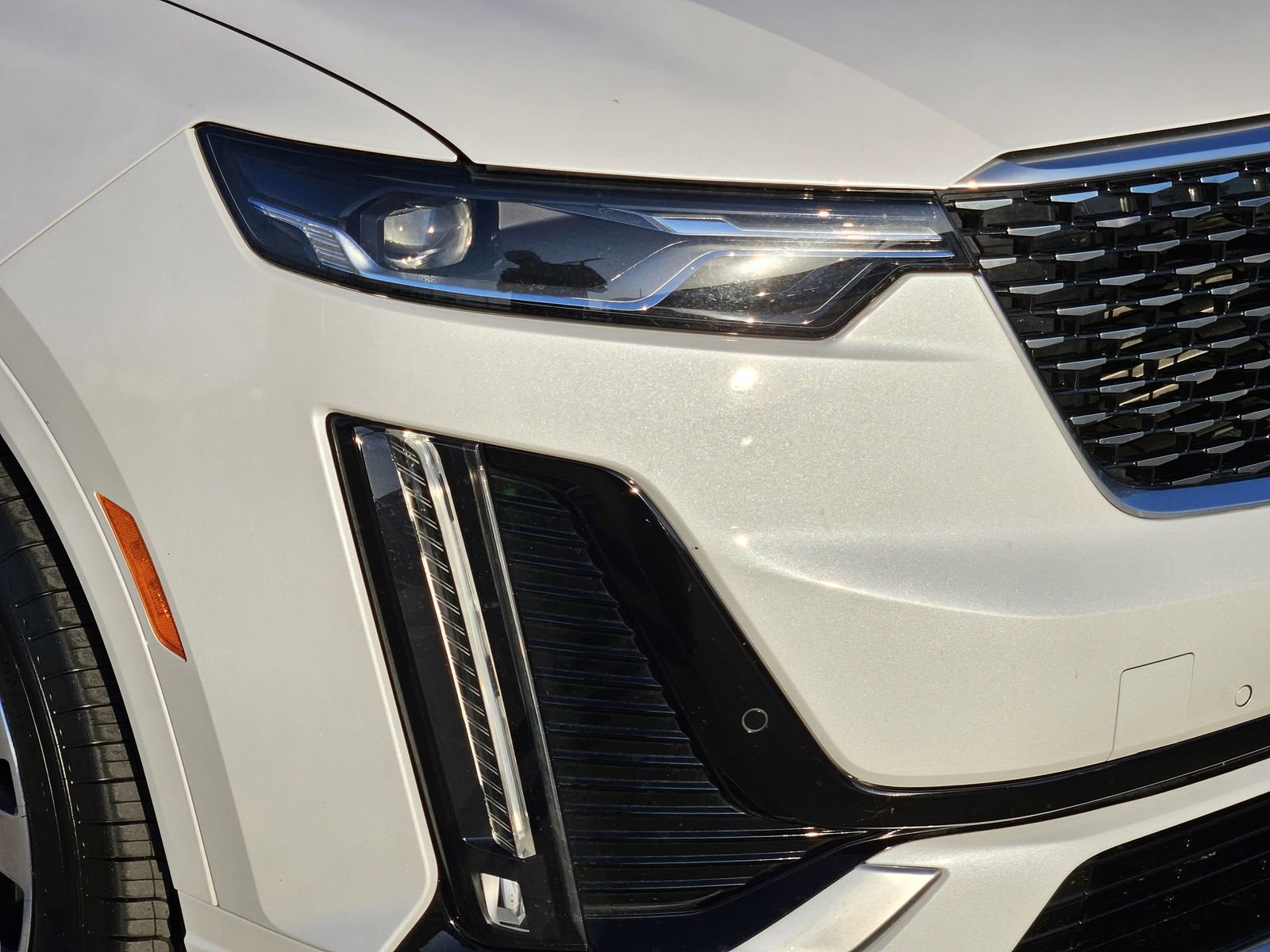 Certified 2025 Cadillac XT6 Premium Luxury image 9