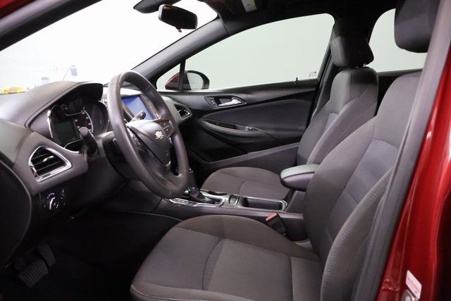 Used 2017 Chevrolet Cruze LT w/ Sun And Sound Package image 11