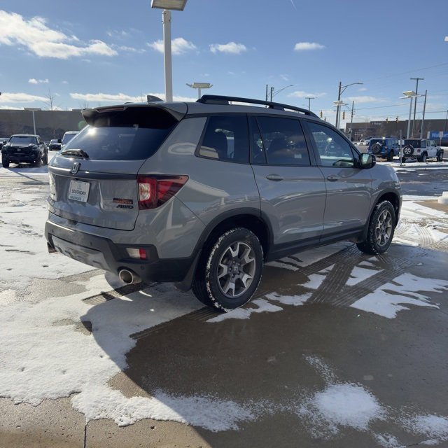 Certified 2022 Honda Passport TrailSport image 3