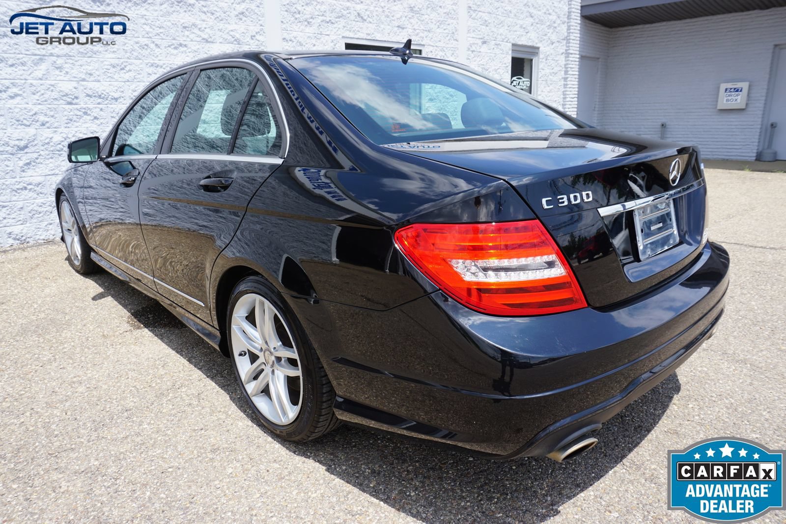 Used 2012 Mercedes-Benz C 300 4MATIC Sedan image 8