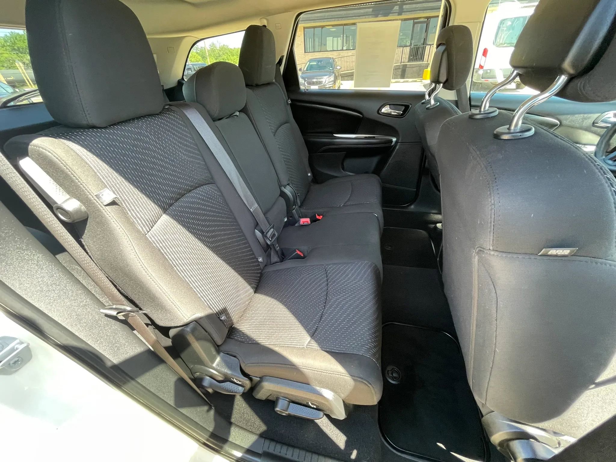 Used 2018 Dodge Journey SE w/ Blacktop Package FWD image 19