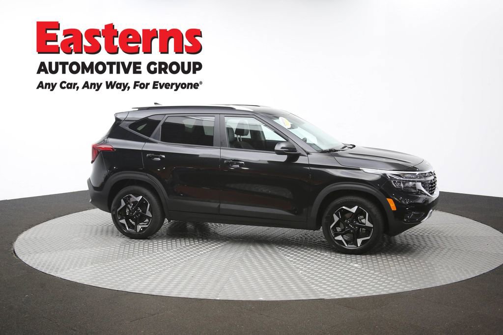 Used 2025 Kia Seltos S FWD image 45