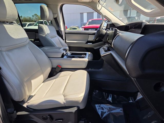 Certified 2025 Ford Expedition Active image 20