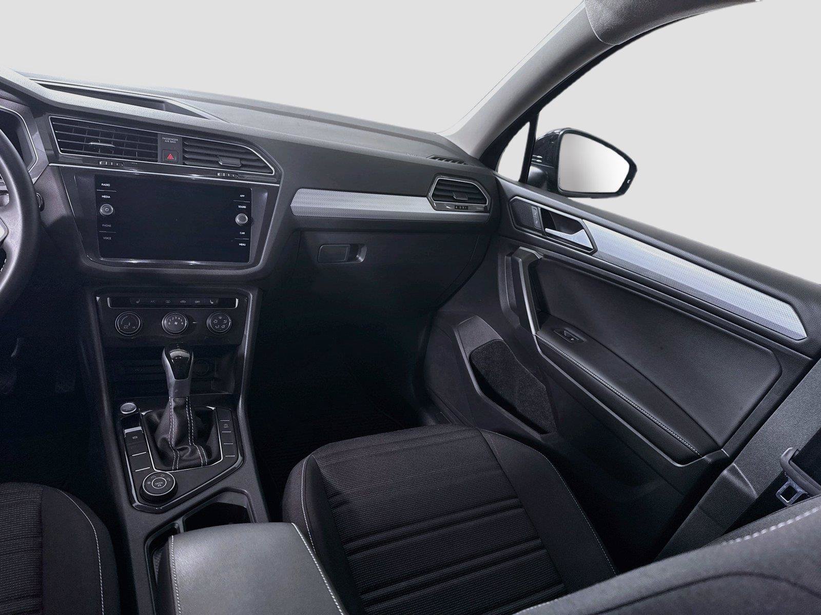 Used 2024 Volkswagen Tiguan S AWD/4WD image 15