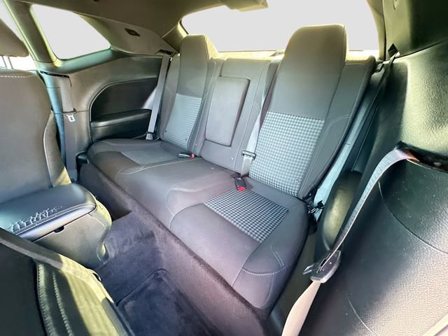 Used 2017 Dodge Challenger SXT w/ Driver Convenience Group RWD image 21