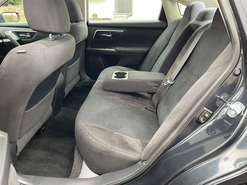 Used 2014 Nissan Altima 2.5 S w/ Sport Value Package image 15