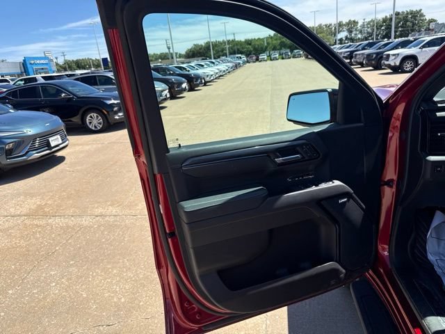 Used 2025 GMC Sierra 1500 AT4 w/ AT4 Premium Package AWD/4WD image 17