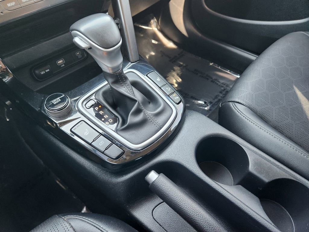 Certified 2025 Kia Seltos EX w/ EX Sunroof Package FWD image 9