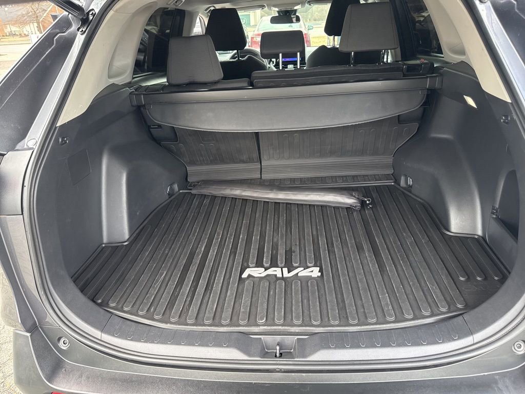Used 2023 Toyota RAV4 XLE w/ Convenience Package image 27