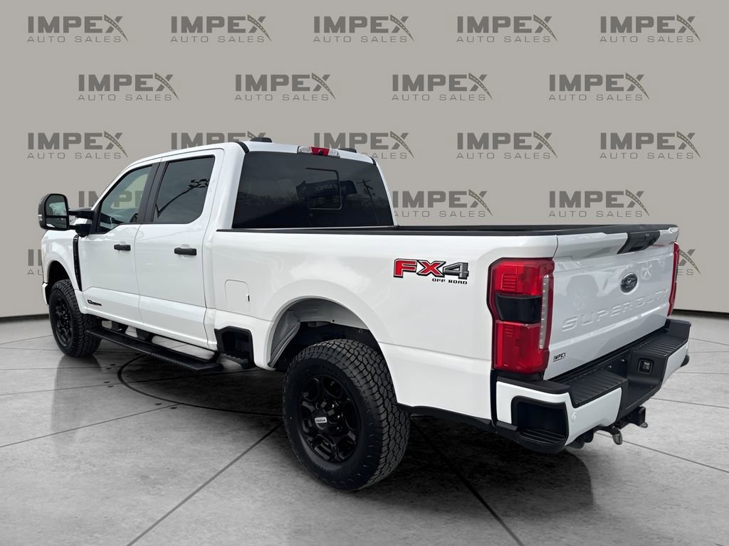Used 2023 Ford F250 XL w/ STX Appearance Package image 3
