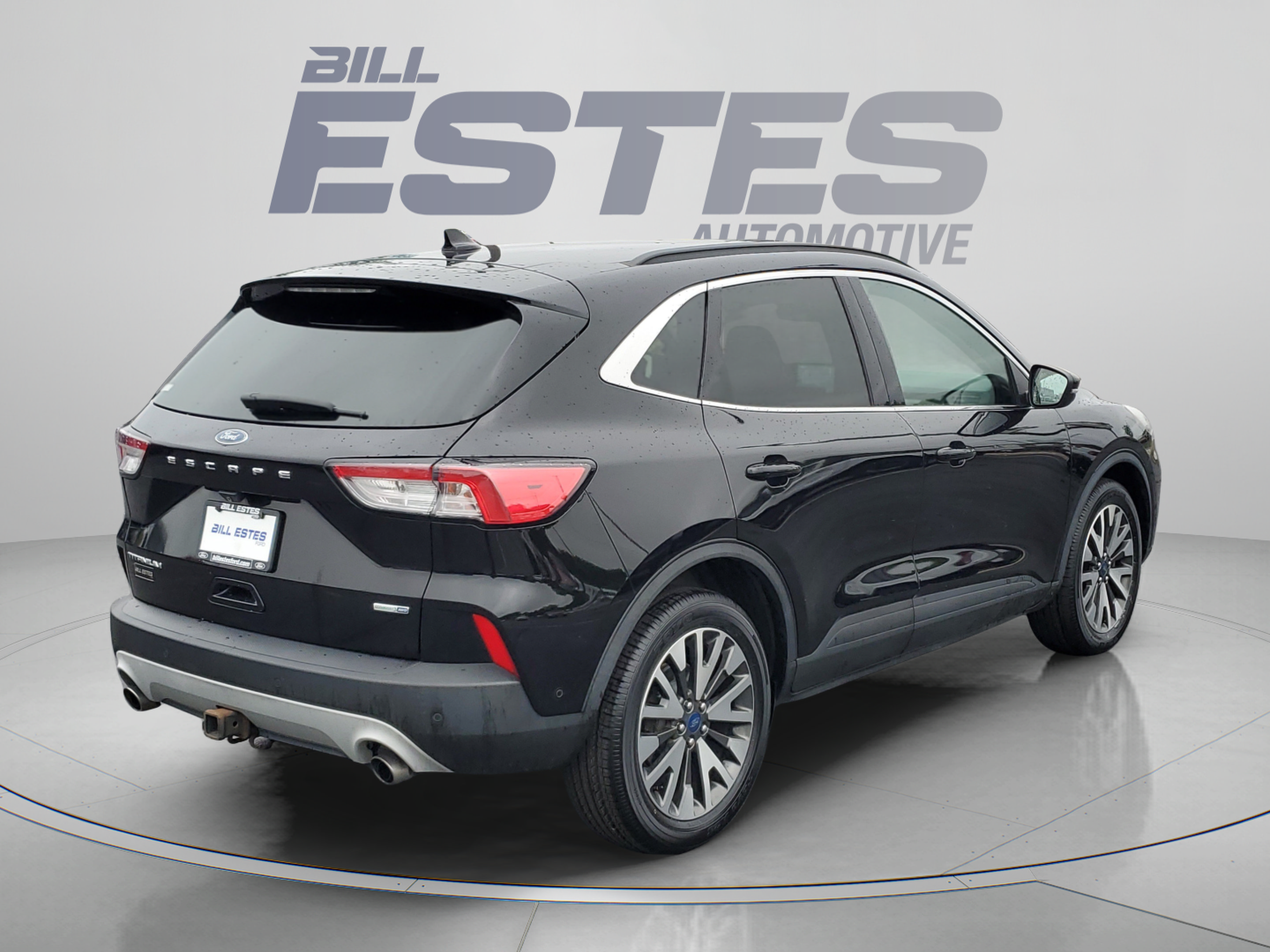 Certified 2020 Ford Escape Titanium AWD/4WD image 4