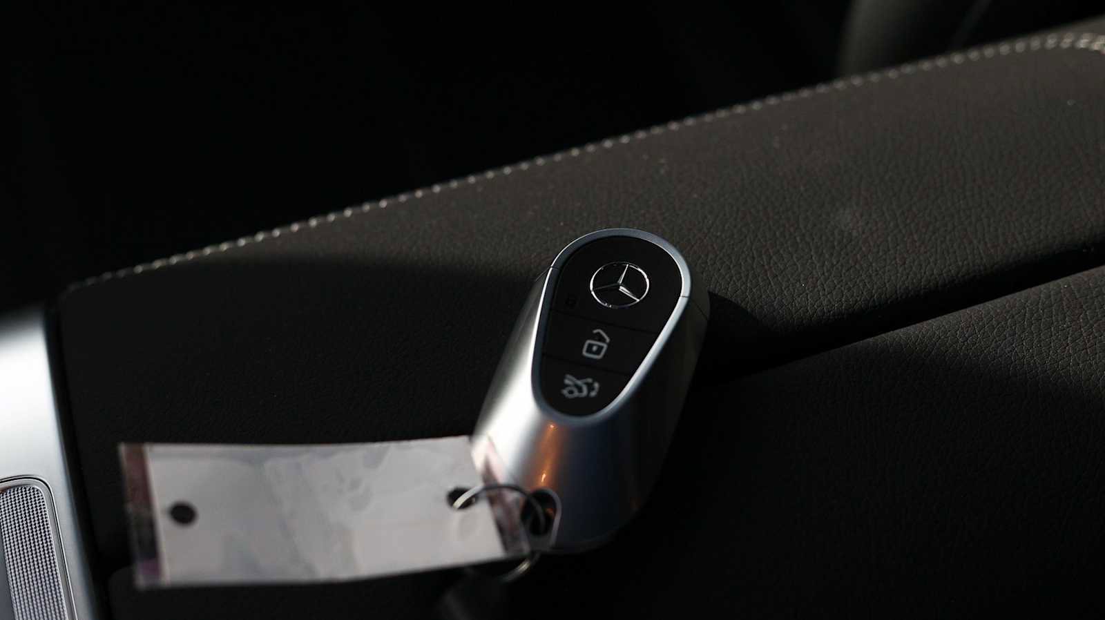 Used 2026 Mercedes-Benz GLC 300 4MATIC image 30