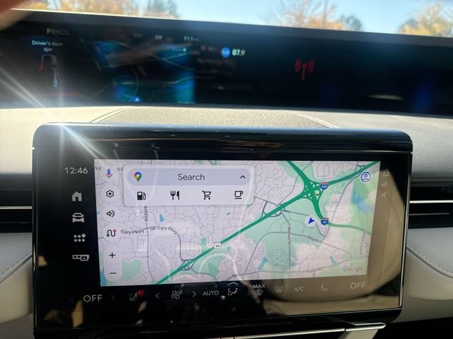 New 2026 Lincoln Nautilus Reserve w/ Jet Appearance Package AWD/4WD image 18