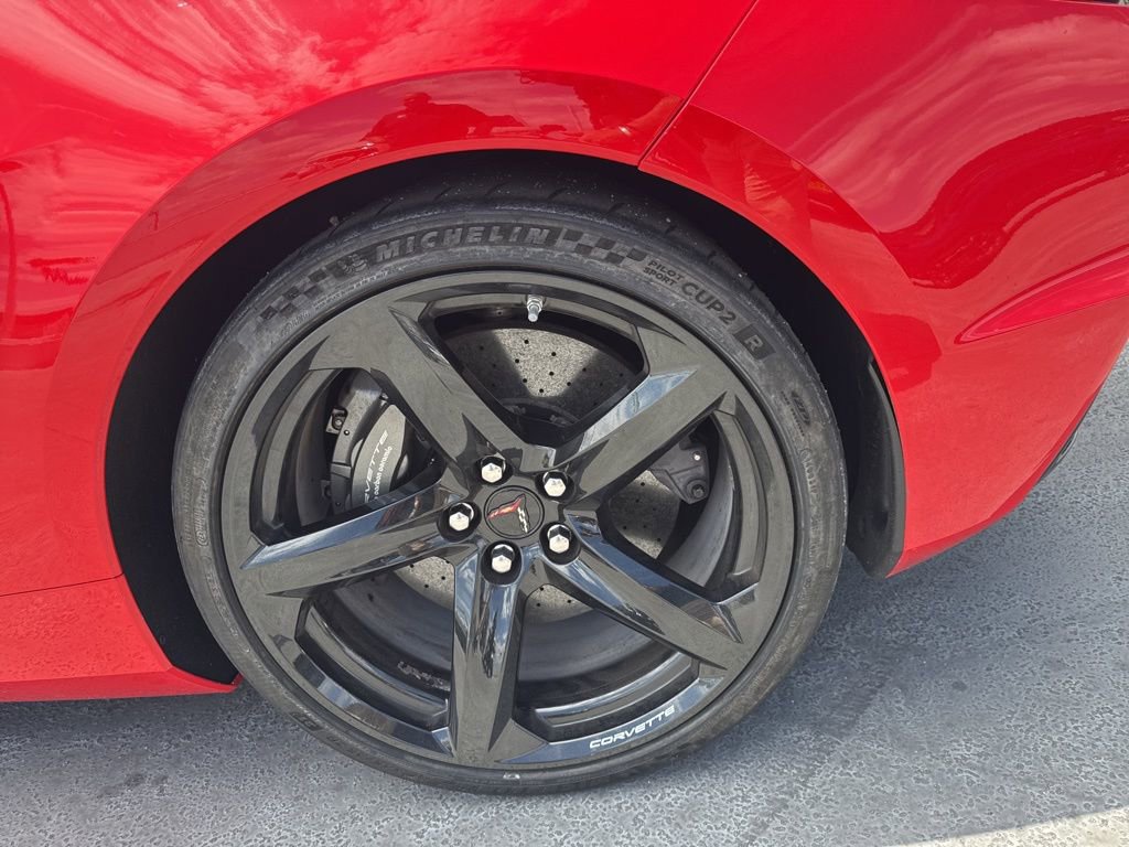 Used 2023 Chevrolet Corvette Z06 w/ Z07 Performance Package RWD image 7