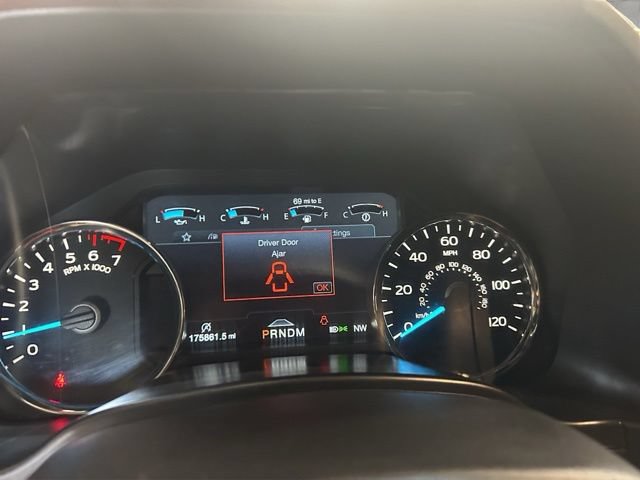 Used 2018 Ford F150 Platinum w/ Equipment Group 701A Luxury AWD/4WD image 25