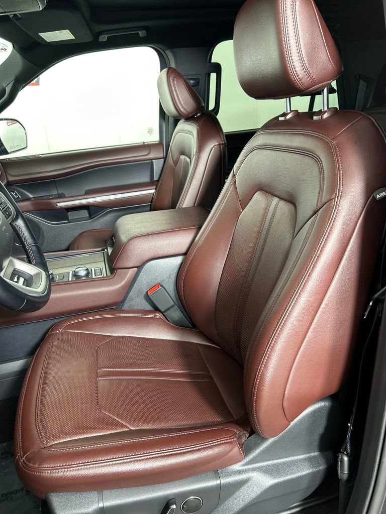 Used 2024 Ford Expedition Max Limited image 12