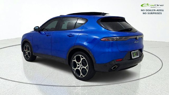 Used 2024 Alfa Romeo Tonale Veloce w/ Active Assist Package AWD/4WD image 7