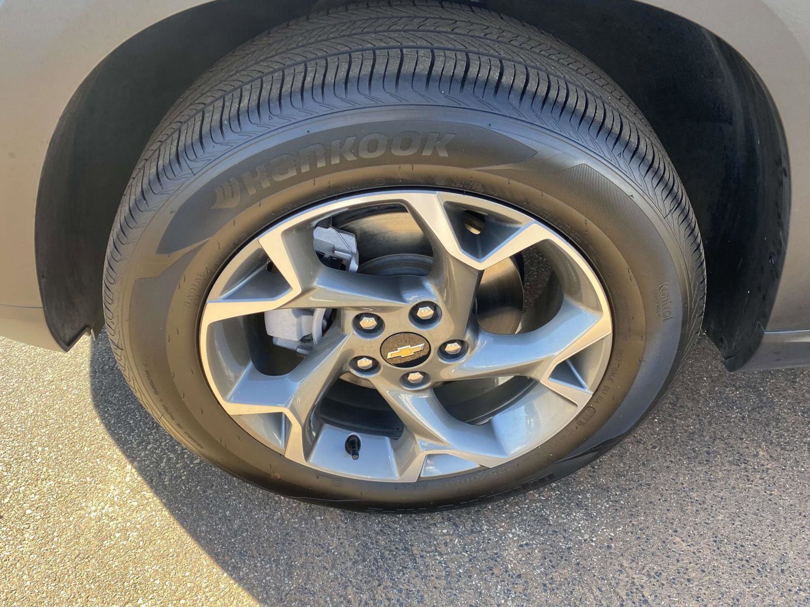 Used 2025 Chevrolet Trax LT image 25