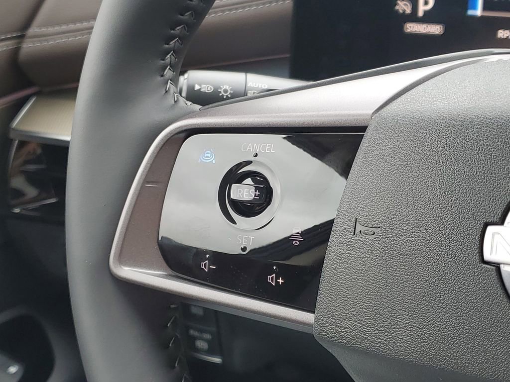 New 2025 Nissan Murano Platinum image 16