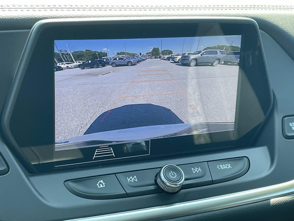 Used 2022 Chevrolet Blazer LT FWD image 18