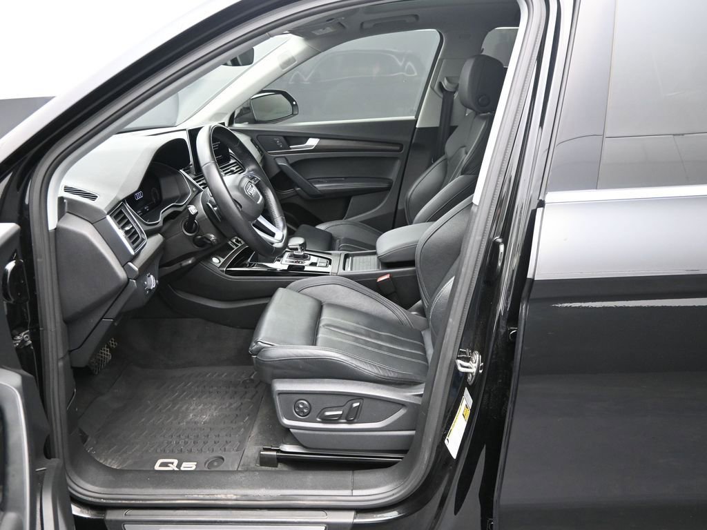 Used 2021 Audi Q5 2.0T Premium Plus w/ Premium Plus Package image 10