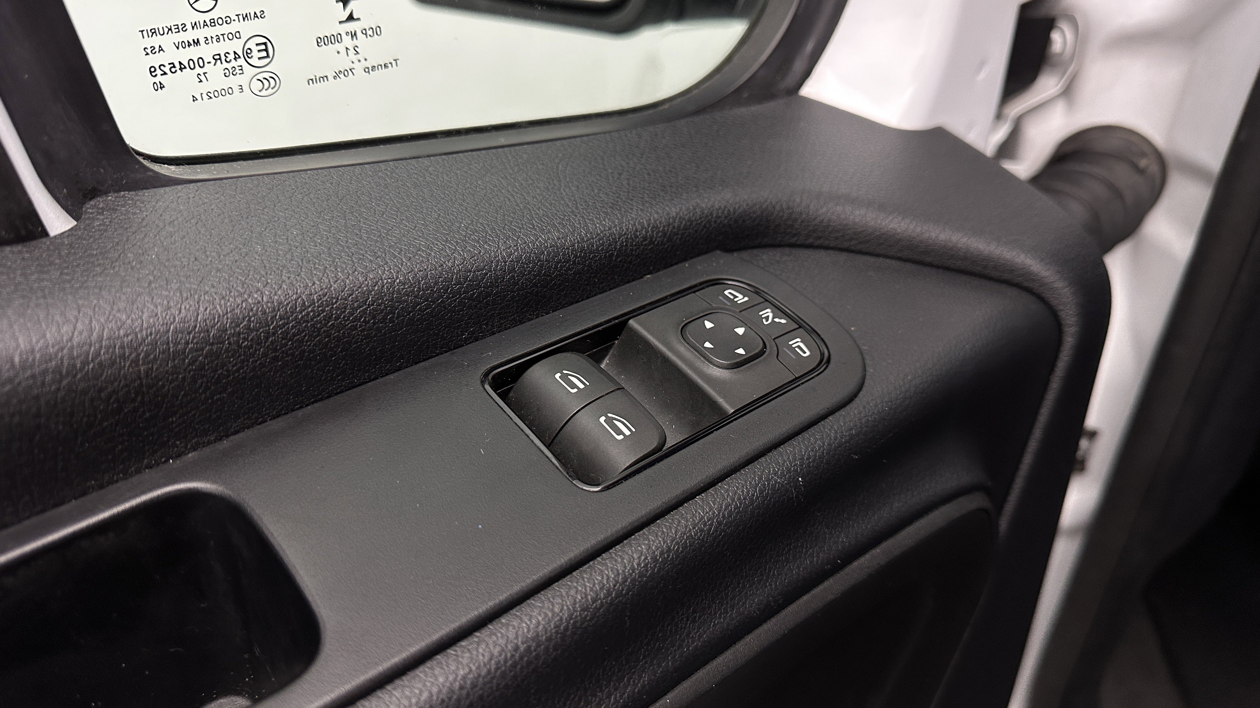 Used 2022 Mercedes-Benz Sprinter 1500 image 11