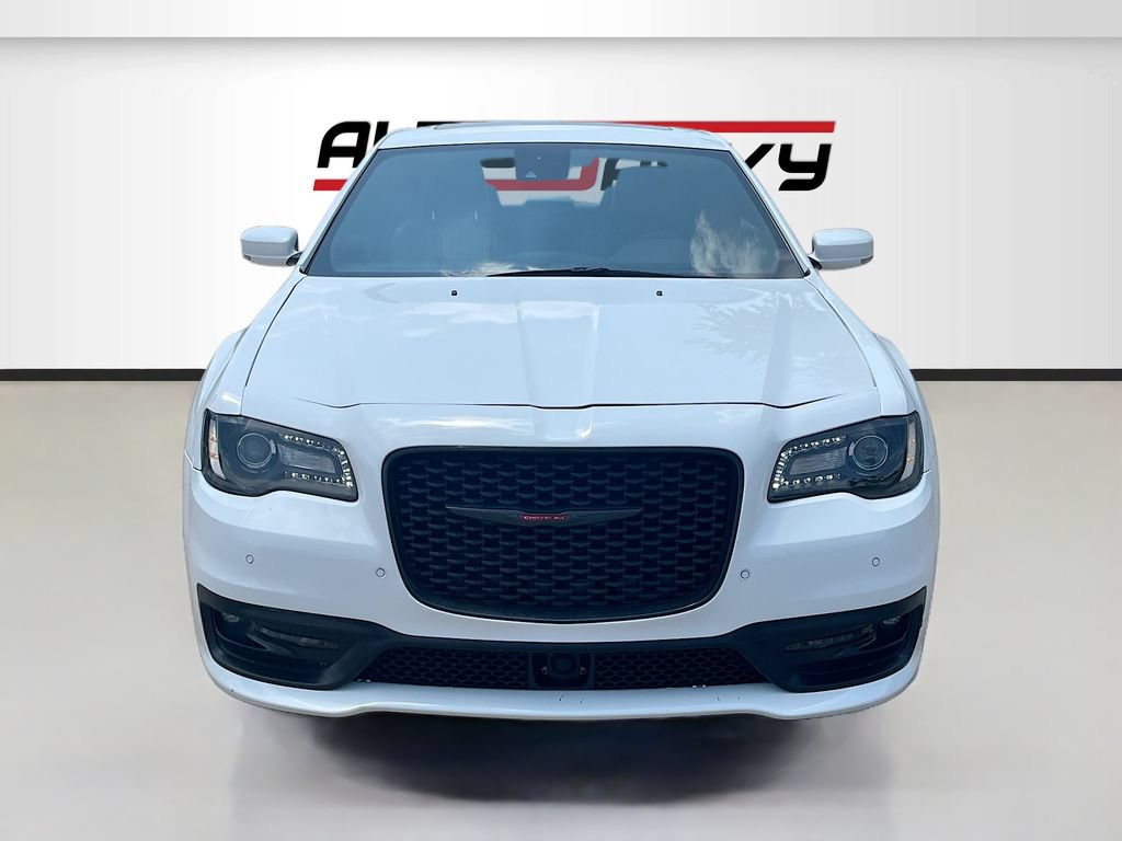 Used 2023 Chrysler 300 S w/ Comfort Group RWD image 2