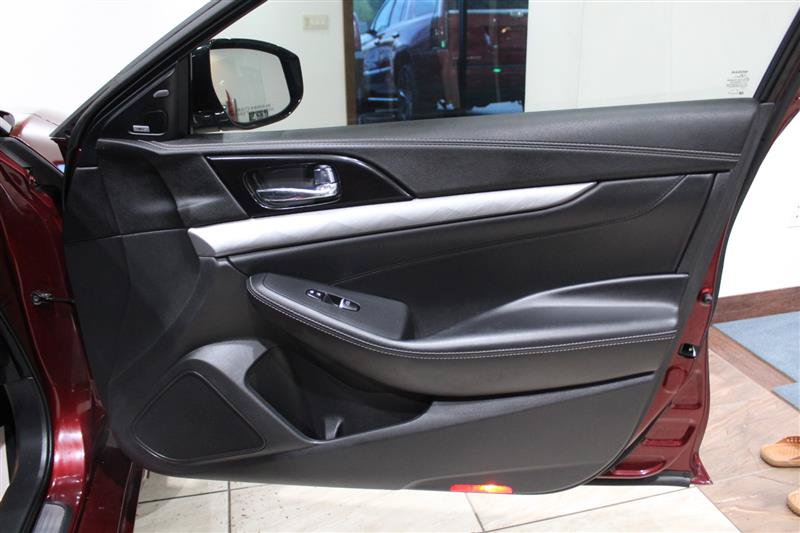 Used 2017 Nissan Maxima 3.5 SL FWD image 32