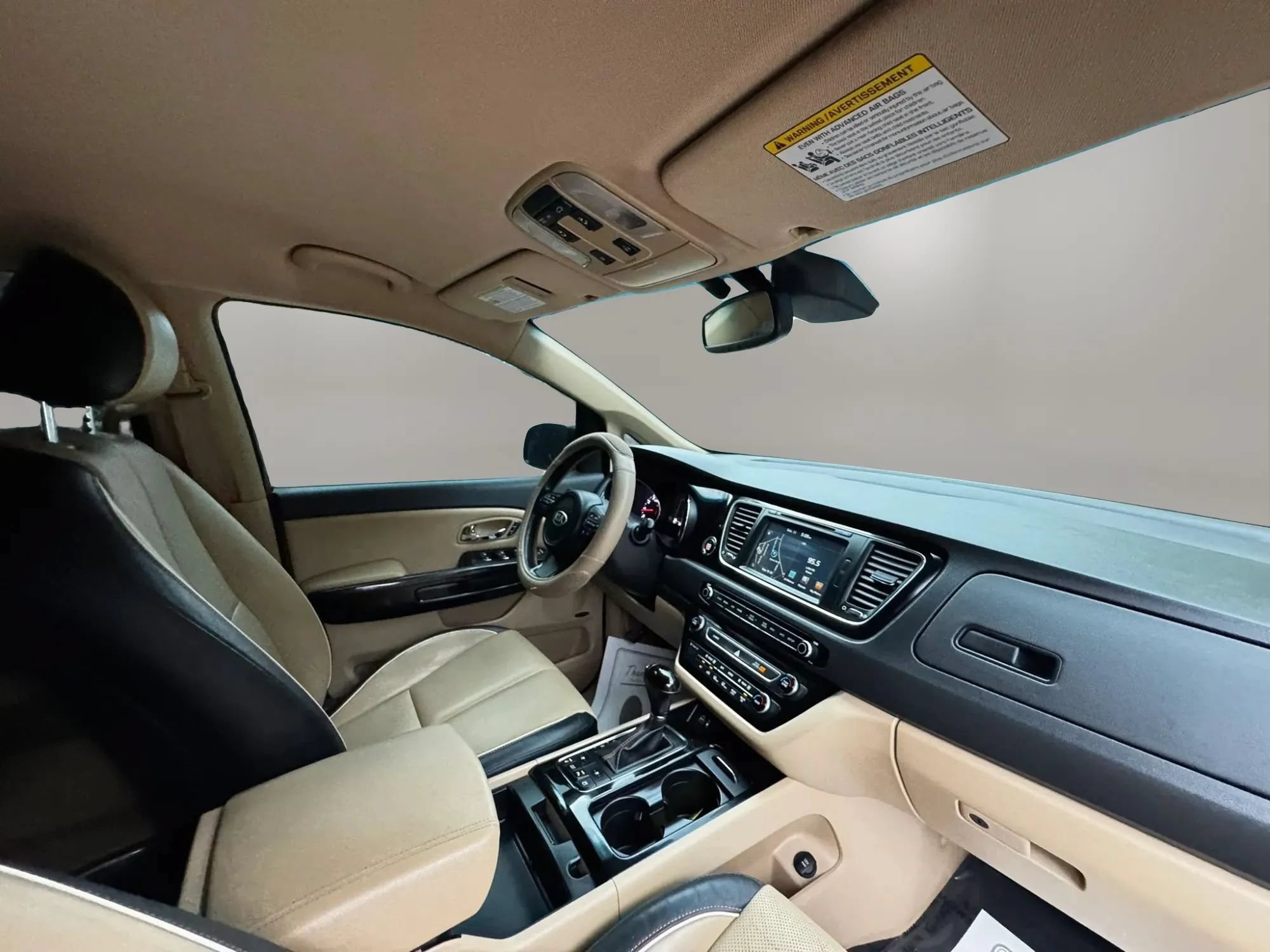 Used 2016 Kia Sedona SX FWD image 17