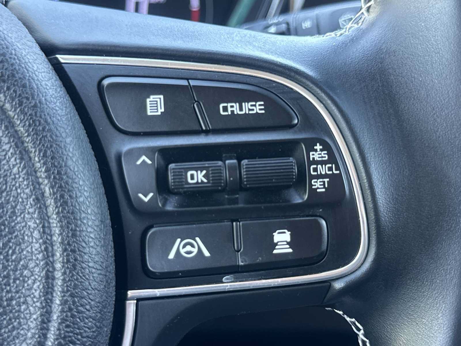 Used 2022 Kia Niro EX FWD image 27