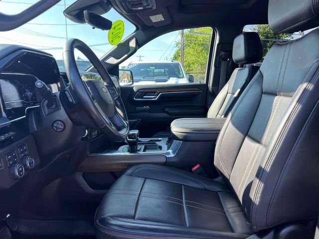 Used 2024 Chevrolet Silverado 1500 High Country w/ Technology Package AWD/4WD image 18
