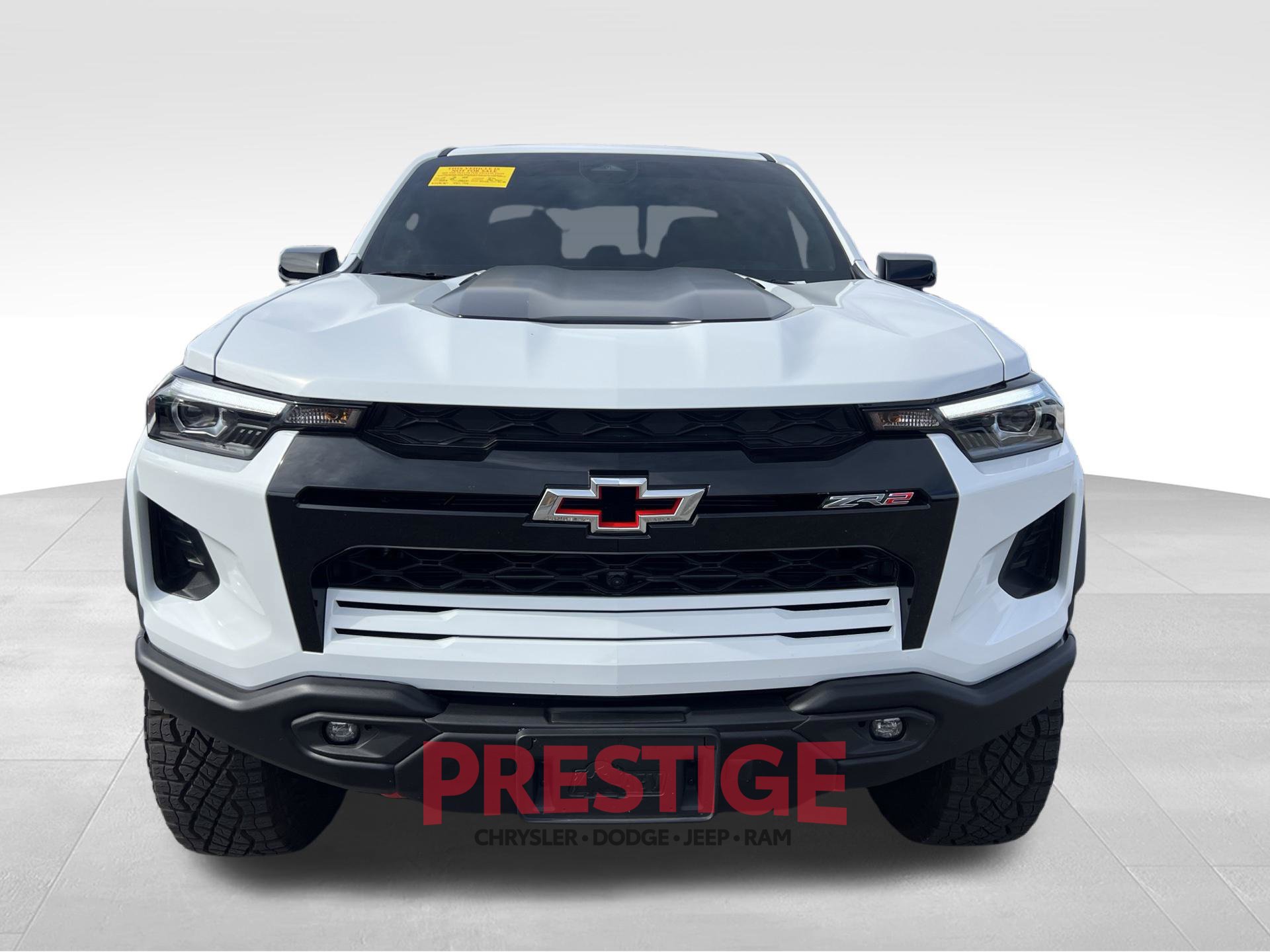 Used 2025 Chevrolet Colorado ZR2 w/ ZR2 Bison Edition AWD/4WD image 3